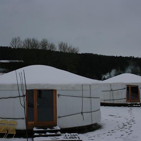 Yourtes En Terrasse Bonneval  Buitenkant foto